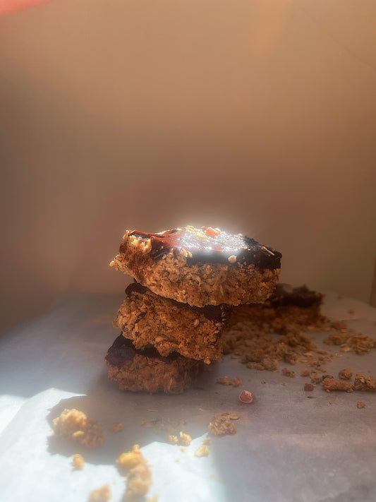 Cookies & Chocolate 6 Protein Bars. Gooey. Melty. Pure.
